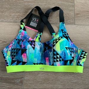 Victoria's Secret Sports Bra (34A)